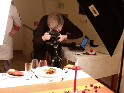 kliknutm na fotografii se dostanete zpt do galerie