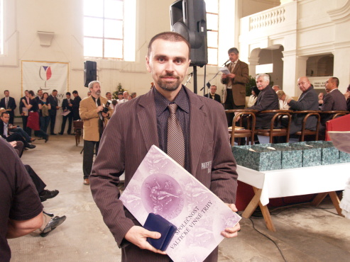 kliknutm na fotografii se dostanete zpt do galerie