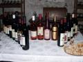 Expozice ervench a ros ve sklep druhm.