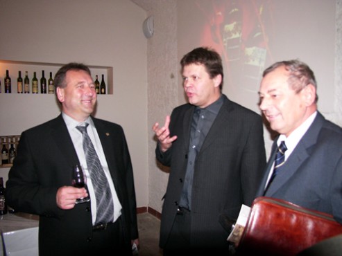 kliknutm na fotografii se dostanete zpt do galerie