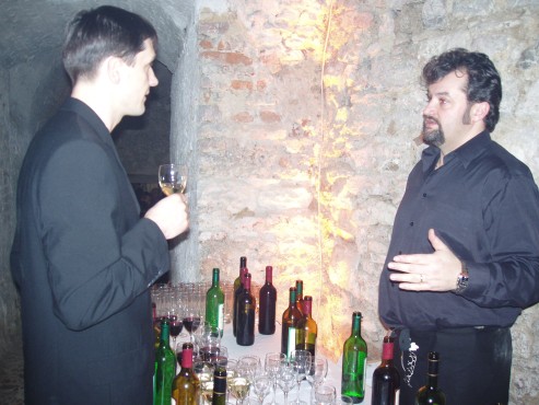 kliknutm na fotografii se dostanete zpt do galerie