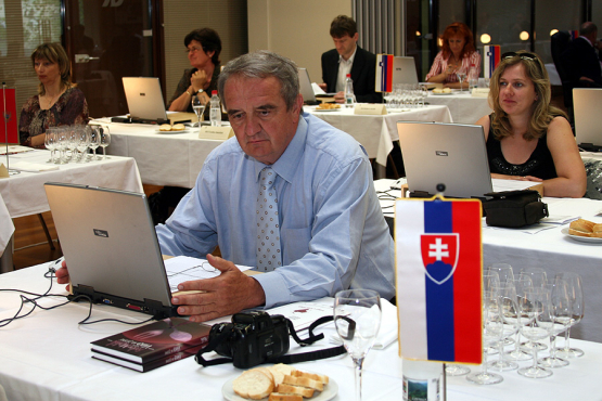 kliknutm na fotografii se dostanete zpt do galerie
