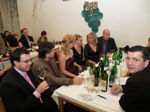 kliknutm na fotografii se dostanete zpt do galerie