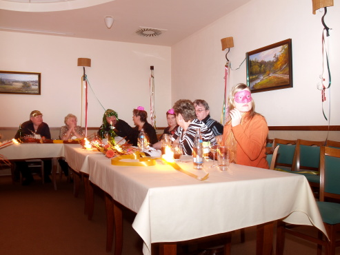 kliknutm na fotografii se dostanete zpt do galerie