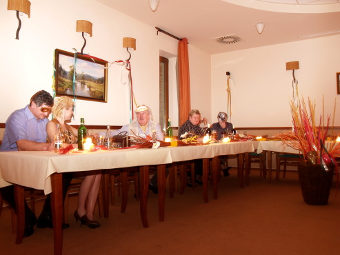 kliknutm na fotografii se dostanete zpt do galerie