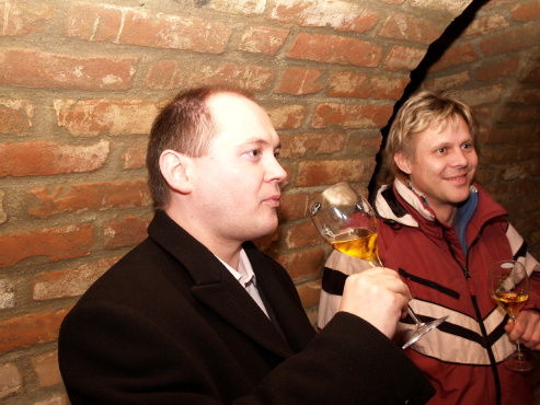 kliknutm na fotografii se dostanete zpt do galerie