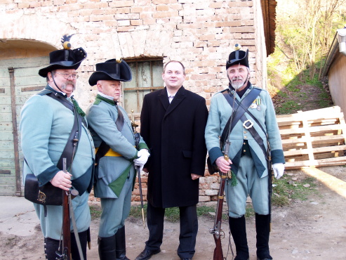 kliknutm na fotografii se dostanete zpt do galerie