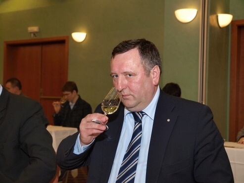 kliknutm na fotografii se dostanete zpt do galerie