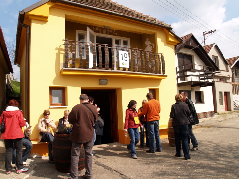 kliknutm na fotografii se dostanete zpt do galerie