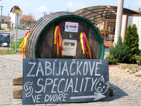 kliknutm na fotografii se dostanete zpt do galerie