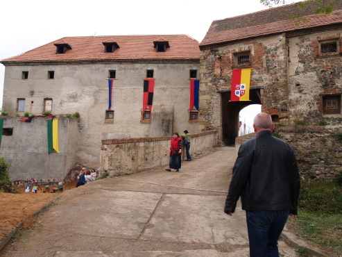 kliknutm na fotografii se dostanete zpt do galerie