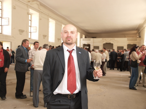 kliknutm na fotografii se dostanete zpt do galerie