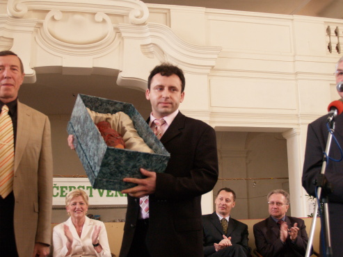 kliknutm na fotografii se dostanete zpt do galerie