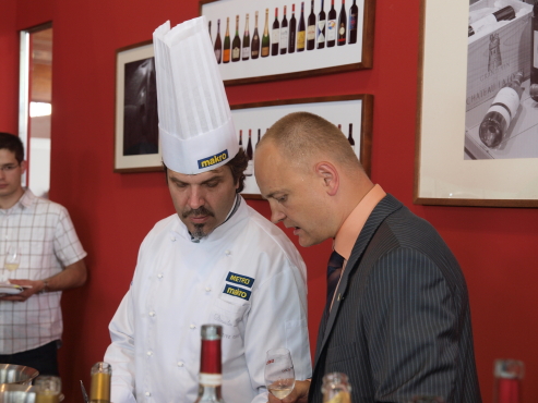 kliknutm na fotografii se dostanete zpt do galerie