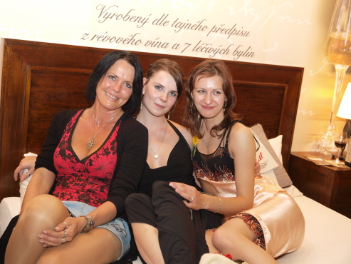 kliknutm na fotografii se dostanete zpt do galerie