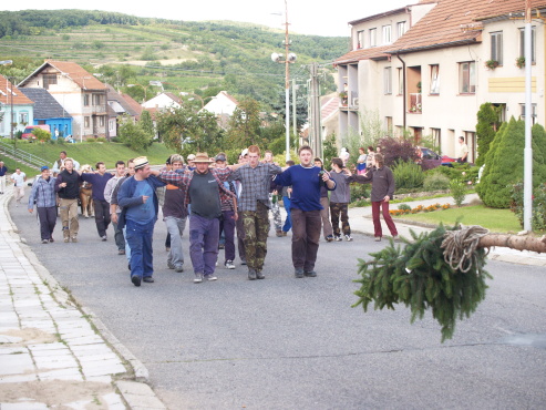 kliknutm na fotografii se dostanete zpt do galerie
