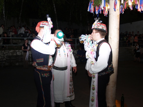 kliknutm na fotografii se dostanete zpt do galerie