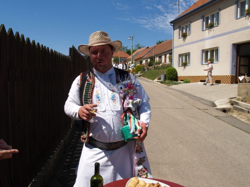 kliknutm na fotografii se dostanete zpt do galerie