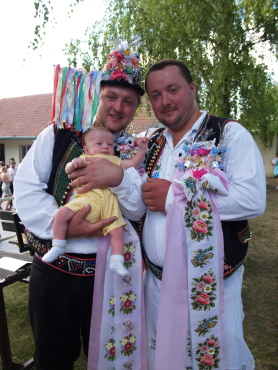 kliknutm na fotografii se dostanete zpt do galerie