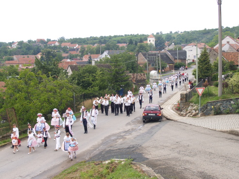 kliknutm na fotografii se dostanete zpt do galerie