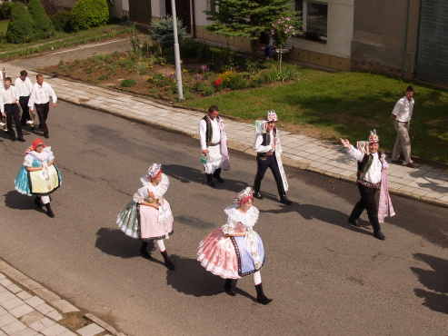 kliknutm na fotografii se dostanete zpt do galerie