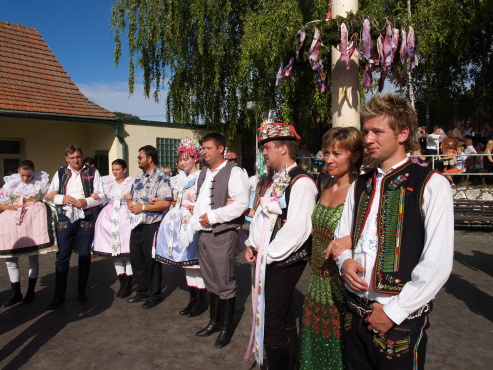 kliknutm na fotografii se dostanete zpt do galerie