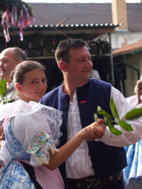 kliknutm na fotografii se dostanete zpt do galerie