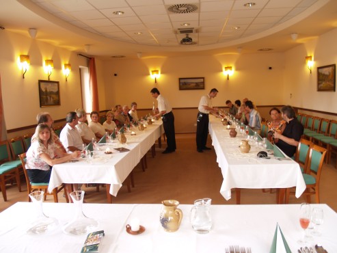 kliknutm na fotografii se dostanete zpt do galerie