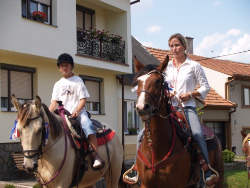 kliknutm na fotografii se dostanete zpt do galerie