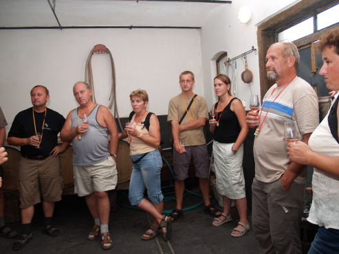 kliknutm na fotografii se dostanete zpt do galerie
