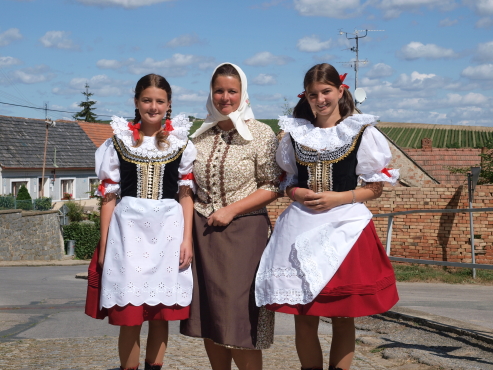 kliknutm na fotografii se dostanete zpt do galerie