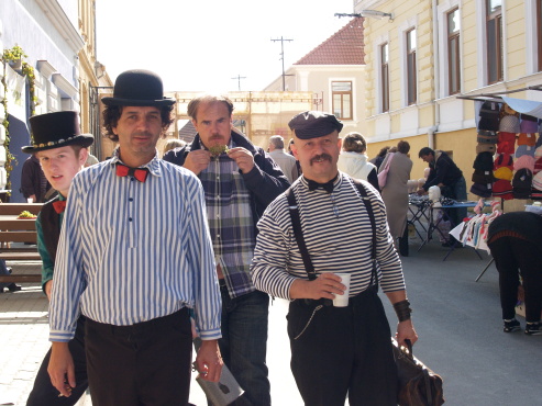 kliknutm na fotografii se dostanete zpt do galerie