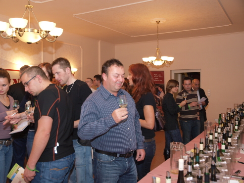 kliknutm na fotografii se dostanete zpt do galerie