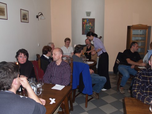 kliknutm na fotografii se dostanete zpt do galerie