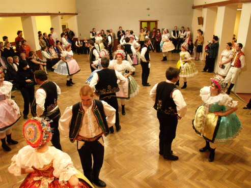 kliknutm na fotografii se dostanete zpt do galerie